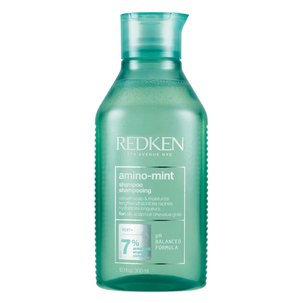 Redkenin Amino Mint Shampoo auttaa puhdistamaan rasvoittuvaa hiuspohjaa ja virkistämään tyveä. Kaikille hiustyypeille ja tekstuureille