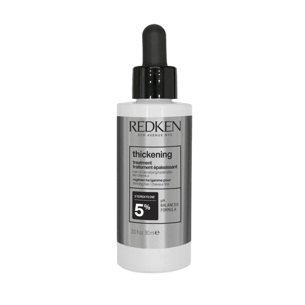 Stemoxydine 5% hair re-densifying treatment tekee päivittäin käytettynä hiuksista tiheämmät. Hiuksista tulee näkyvästi tiheämmät