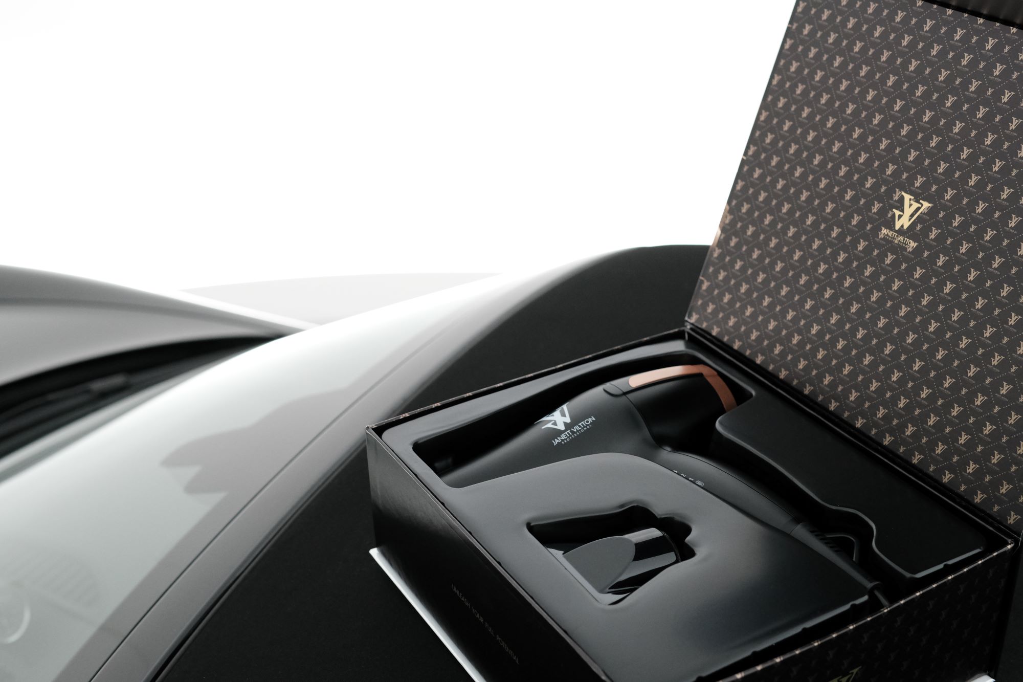 Hairdryer - Image 4
